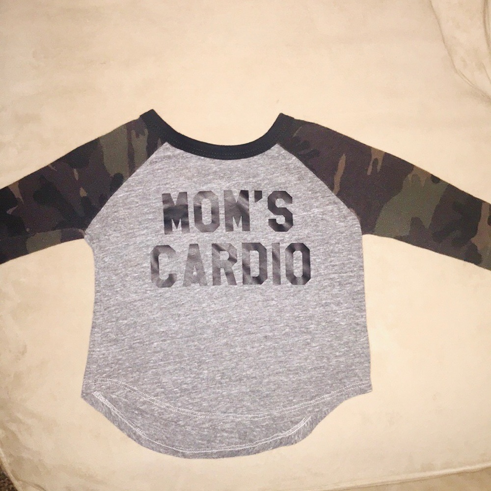 “Mom’s Cardio” camo sleeve raglan 12-18m